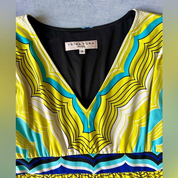 Trina Turk Dress Swim Cover Up Bat Wing Sleeve Graphic Print Size 4 - Picture 5 of 6